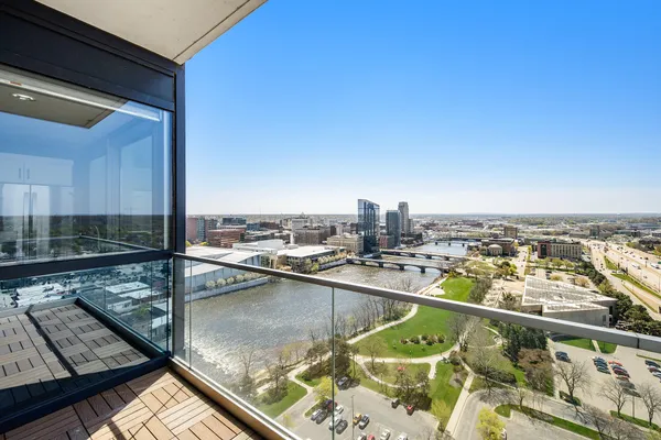 $3,500 | 335 Bridge Street Northwest, Unit 2006, Grand Rapids, MI 49504