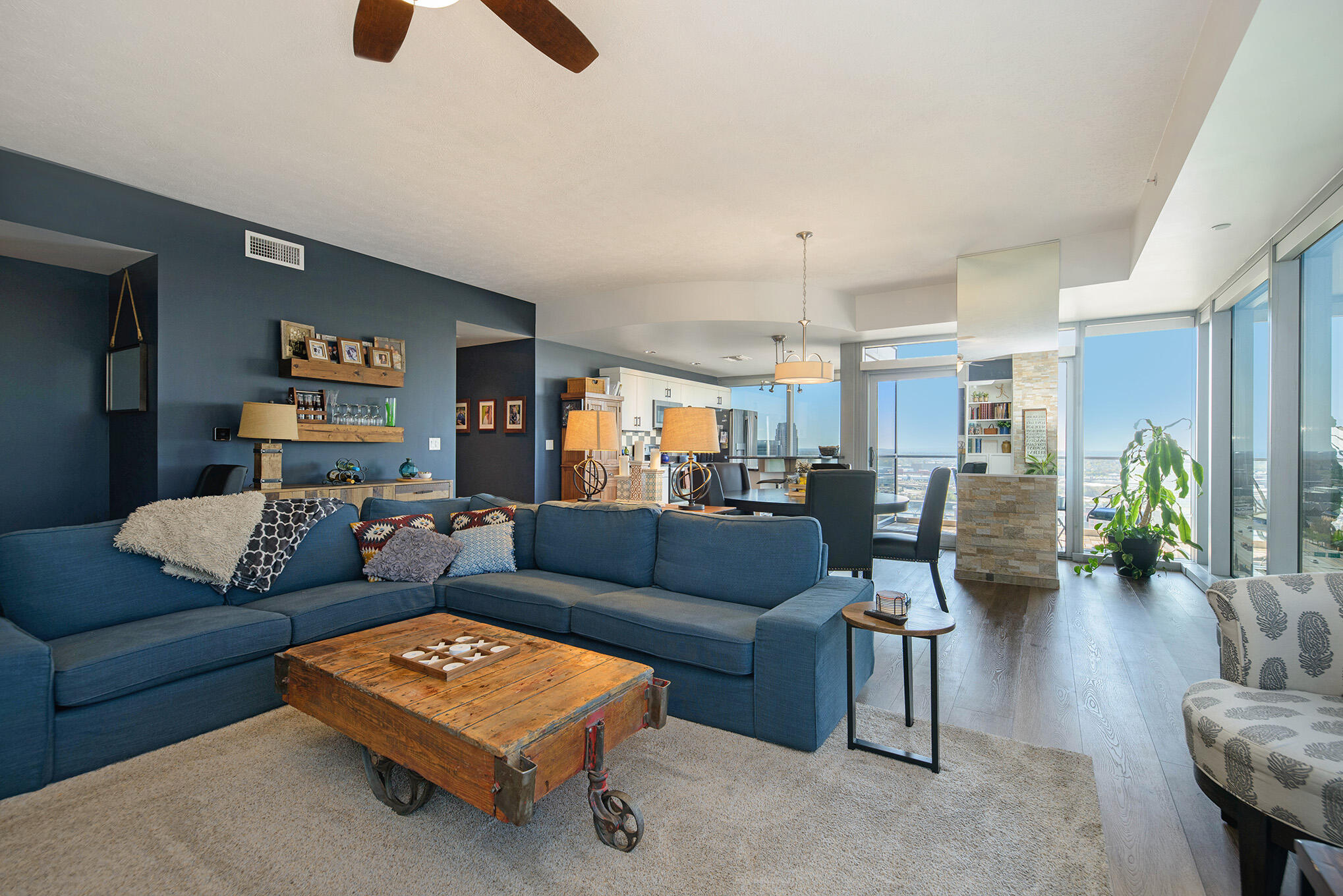 335 Bridge Street Northwest, Unit 2006 Grand Rapids, MI 49504 - Photo 5 of 38 335Bridge2006-5