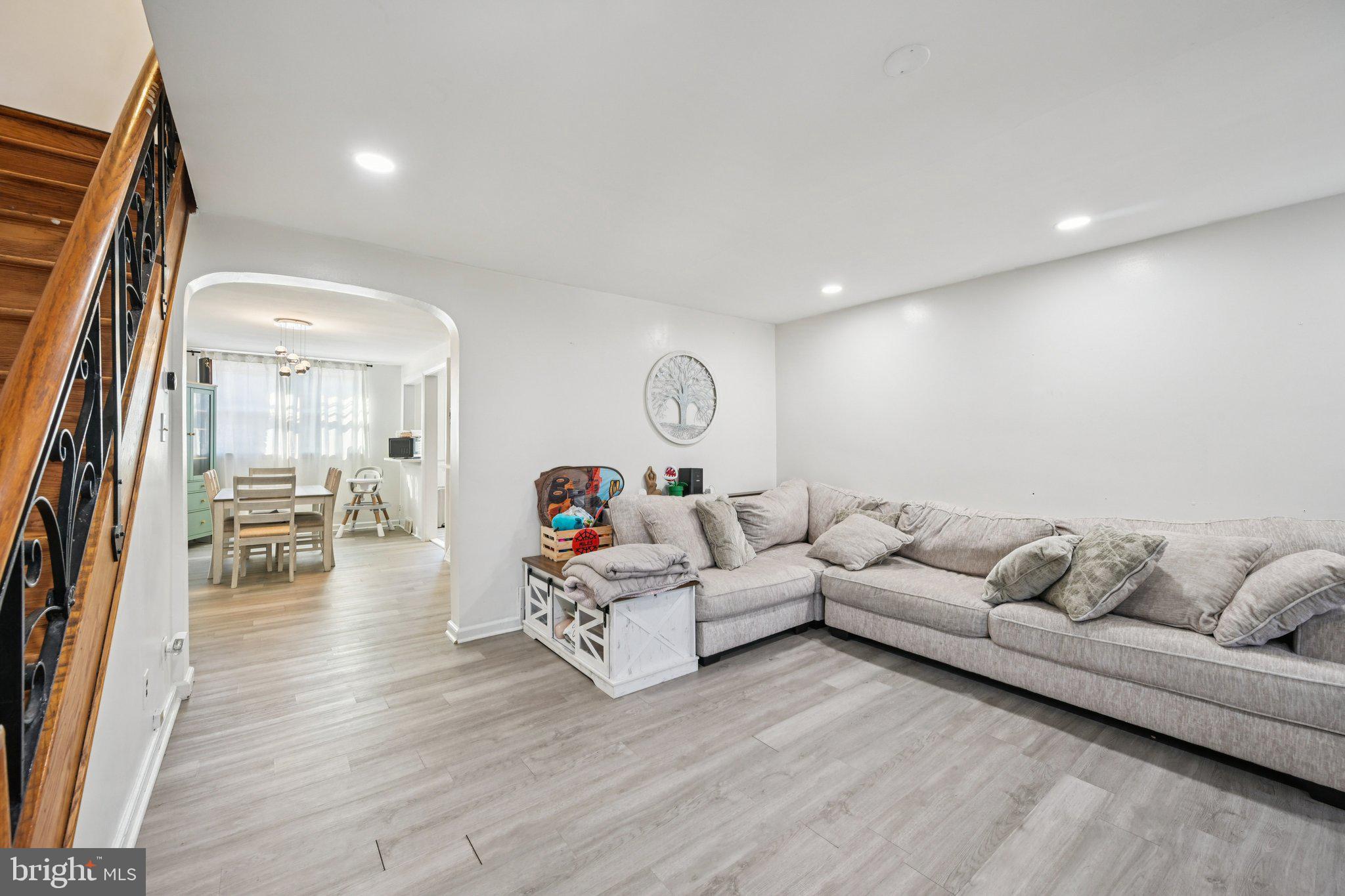 252 East Cheltenham Avenue Philadelphia, PA 19120 - Photo 6 of 23