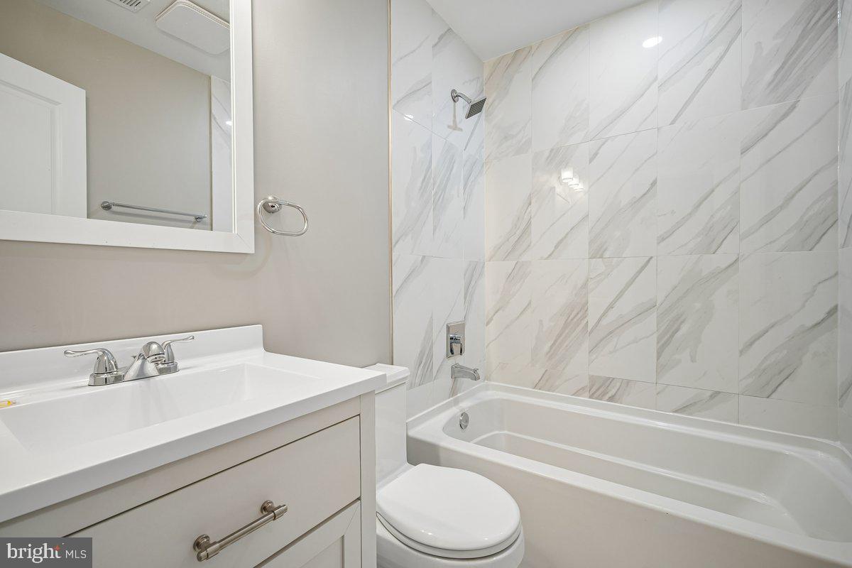 742 Irving Street Northwest Washington, DC 20010 - Photo 24 of 32