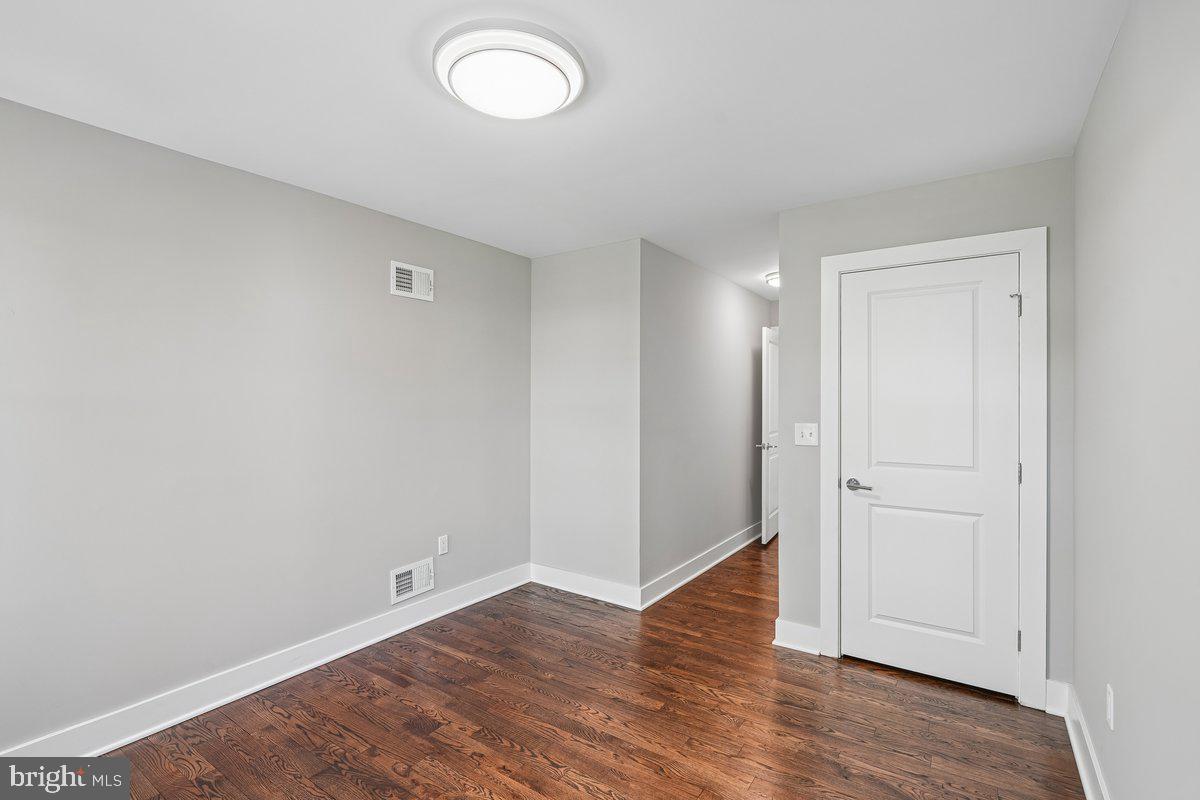 742 Irving Street Northwest Washington, DC 20010 - Photo 26 of 32
