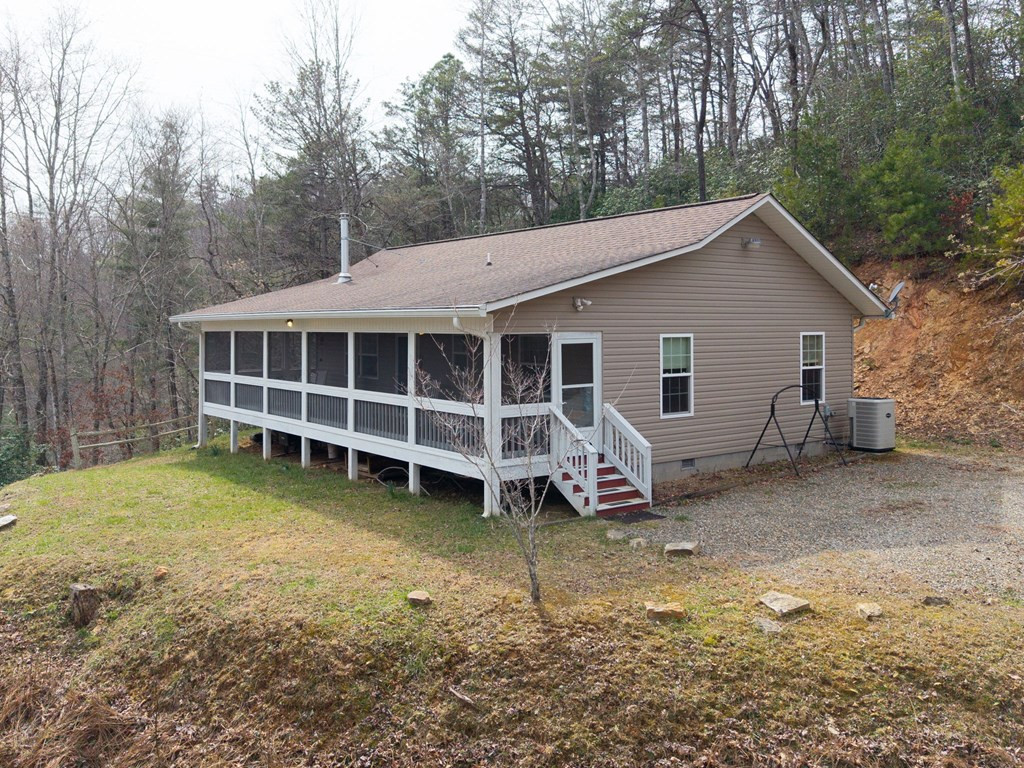 145 Raymond Wilson Road Topton, NC 28781 - Photo 7 of 31