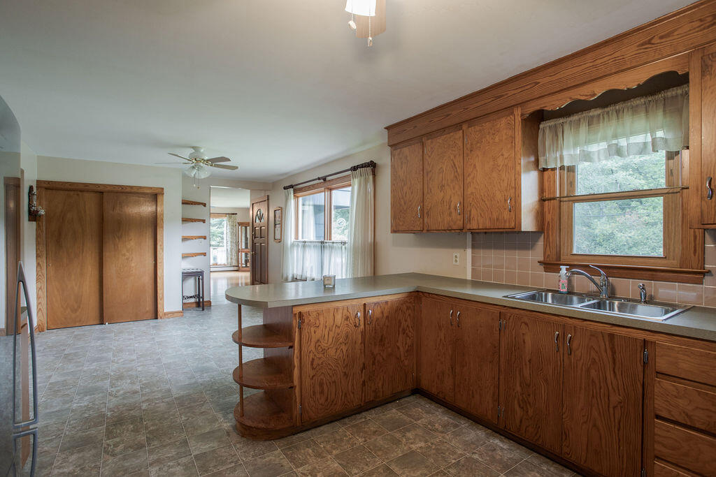 34 Norton Road Kittery, ME 03904 - Photo 6 of 41 34 Norton Road