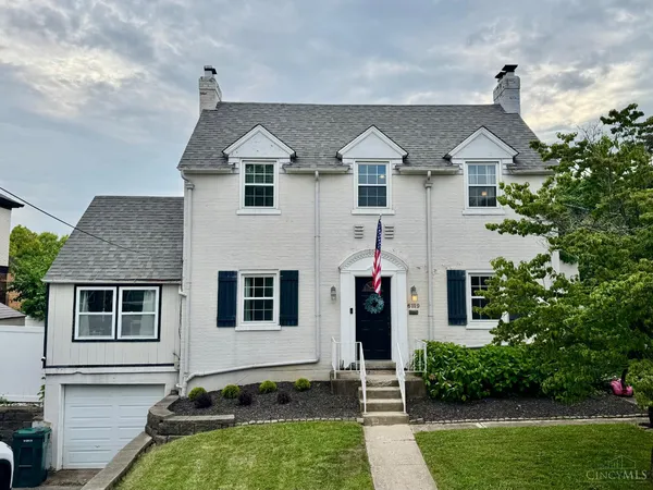 $399,900 | 6119 Webbland Place, Cincinnati, OH 45213