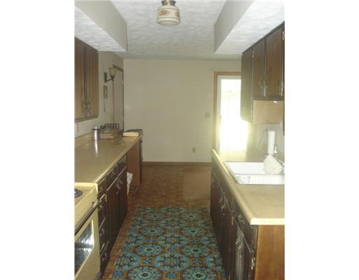 6626 Troy Road Springfield, OH 45502 - Photo 3 of 18