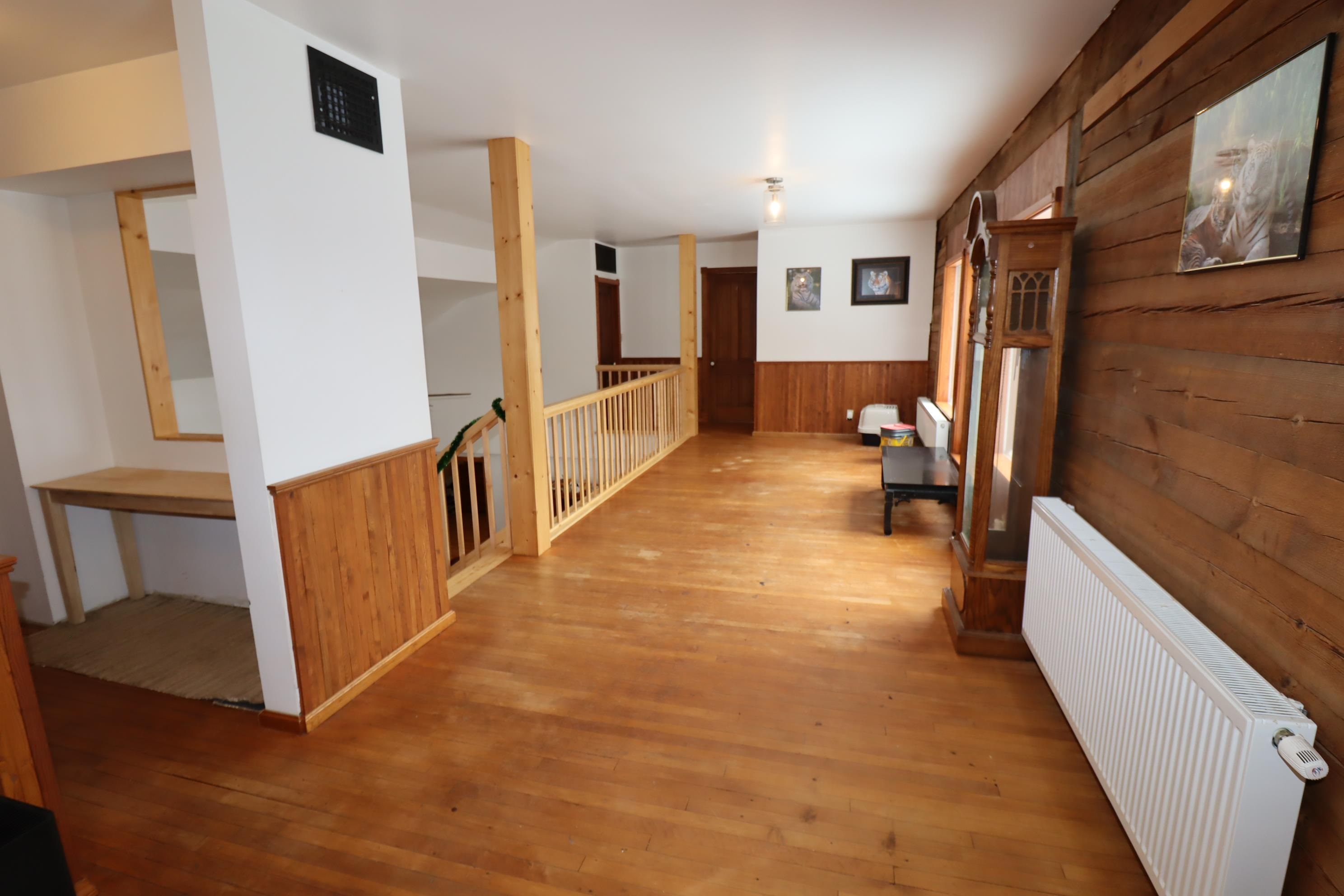 85455 Happy Hollow Road Bayfield, WI 54814 - Photo 25 of 60 Upper Level Landing