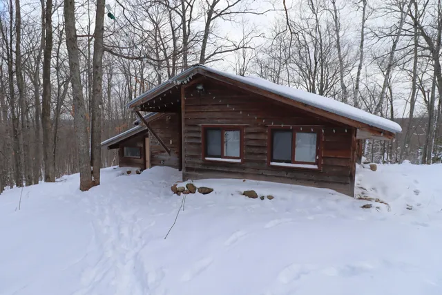 $399,900 | 85455 Happy Hollow Road, Bayfield, WI 54814