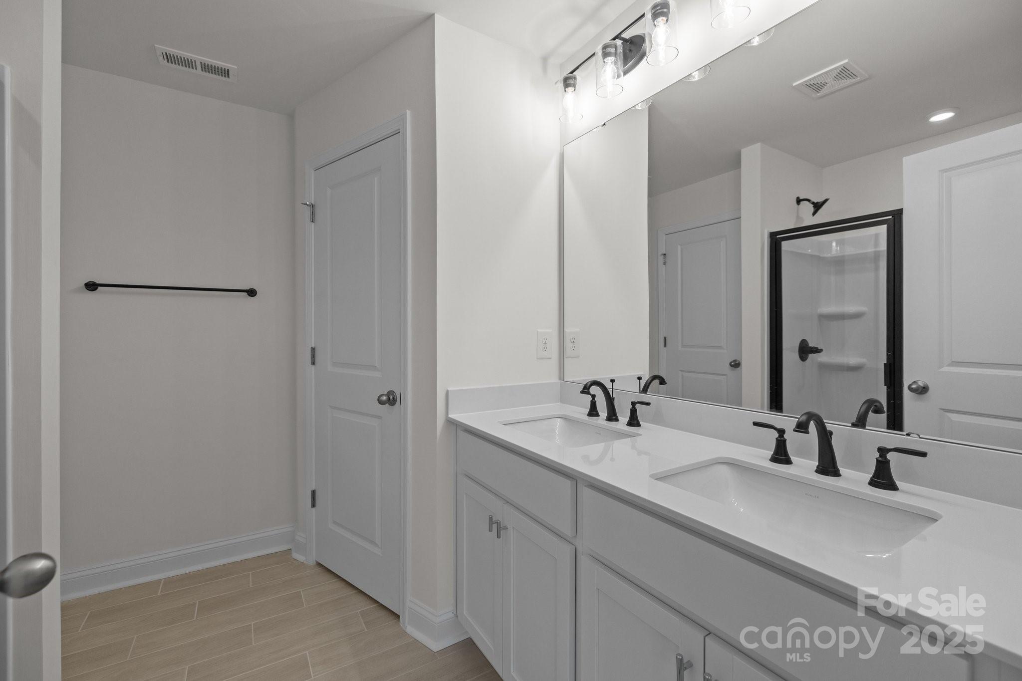 4109 Walking Ridge Road, Unit 57 Charlotte, NC 28208 - Photo 29 of 35 Gallery Image 29