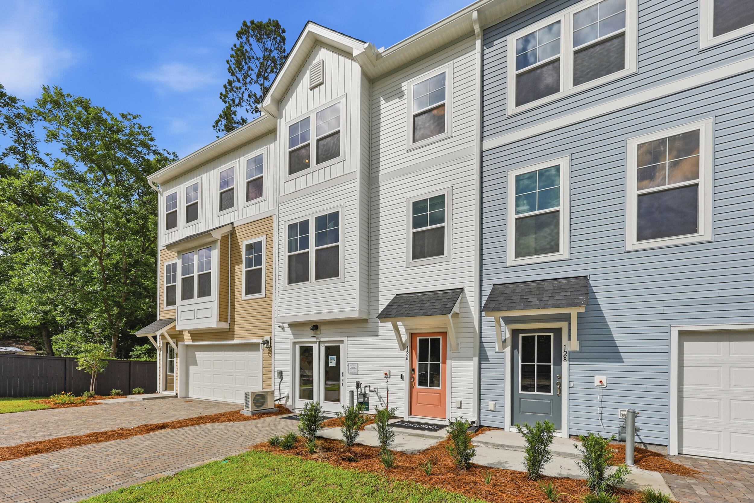138 Fernbank Road Johns Island, SC 29455 - Photo 2 of 25 3_ru4a0606