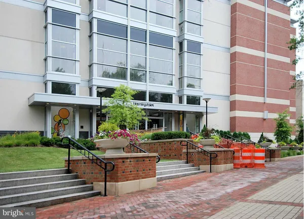 $3,450 | 4601 North Park Avenue, Unit 207G, Chevy Chase, MD 20815