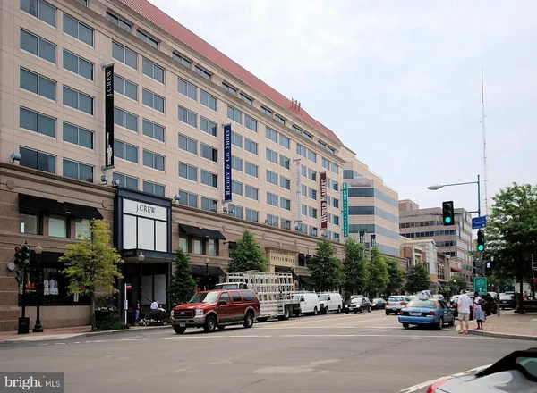 $3,450 | 4601 North Park Avenue, Unit 207G, Chevy Chase, MD 20815