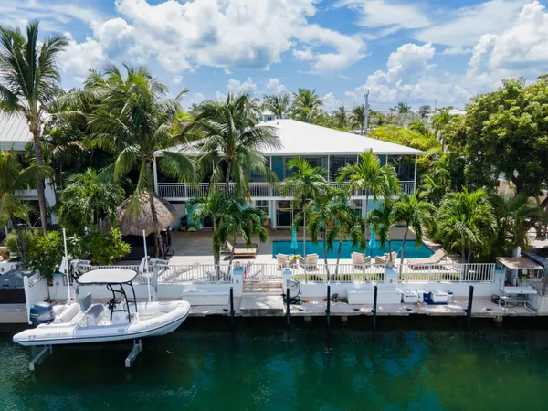 $3,398,000 | 136 Giardino Drive, Islamorada, FL 33036