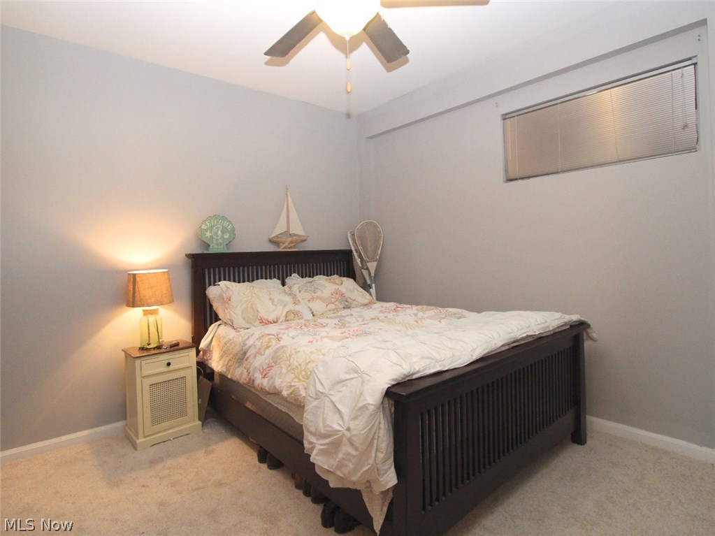 1237-802 Washington Avenue, Unit 802 Cleveland, OH 44113 - Photo 9 of 16 Master bedroom with walk-in closet & private bath