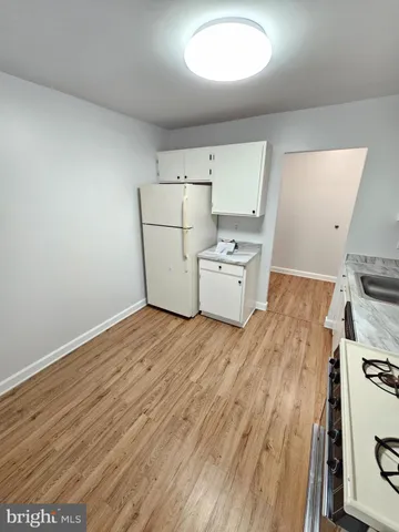 $1,748 | 19419 Brassie Place, Unit 301, Gaithersburg, MD 20886