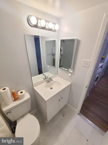 $1,748 | 19419 Brassie Place, Unit 301, Gaithersburg, MD 20886