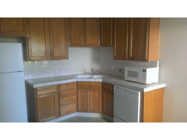 75 Risel Avenue Daly City, CA 94014 - Photo 4 of 19 Gallery Image 4