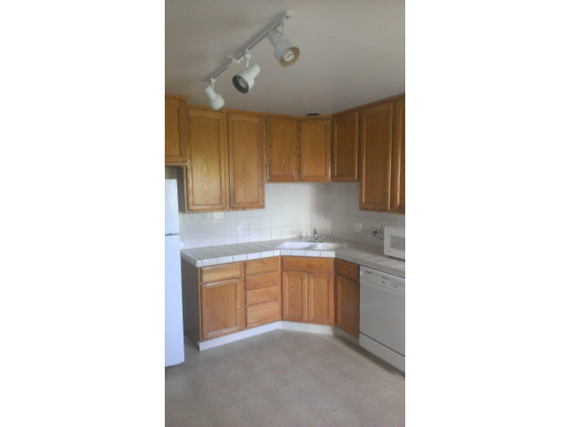 75 Risel Avenue Daly City, CA 94014 - Photo 5 of 19 Gallery Image 5