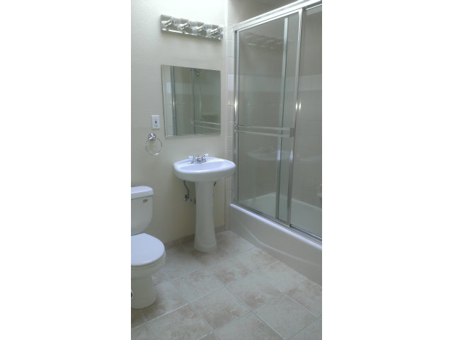 75 Risel Avenue Daly City, CA 94014 - Photo 7 of 19 Gallery Image 7