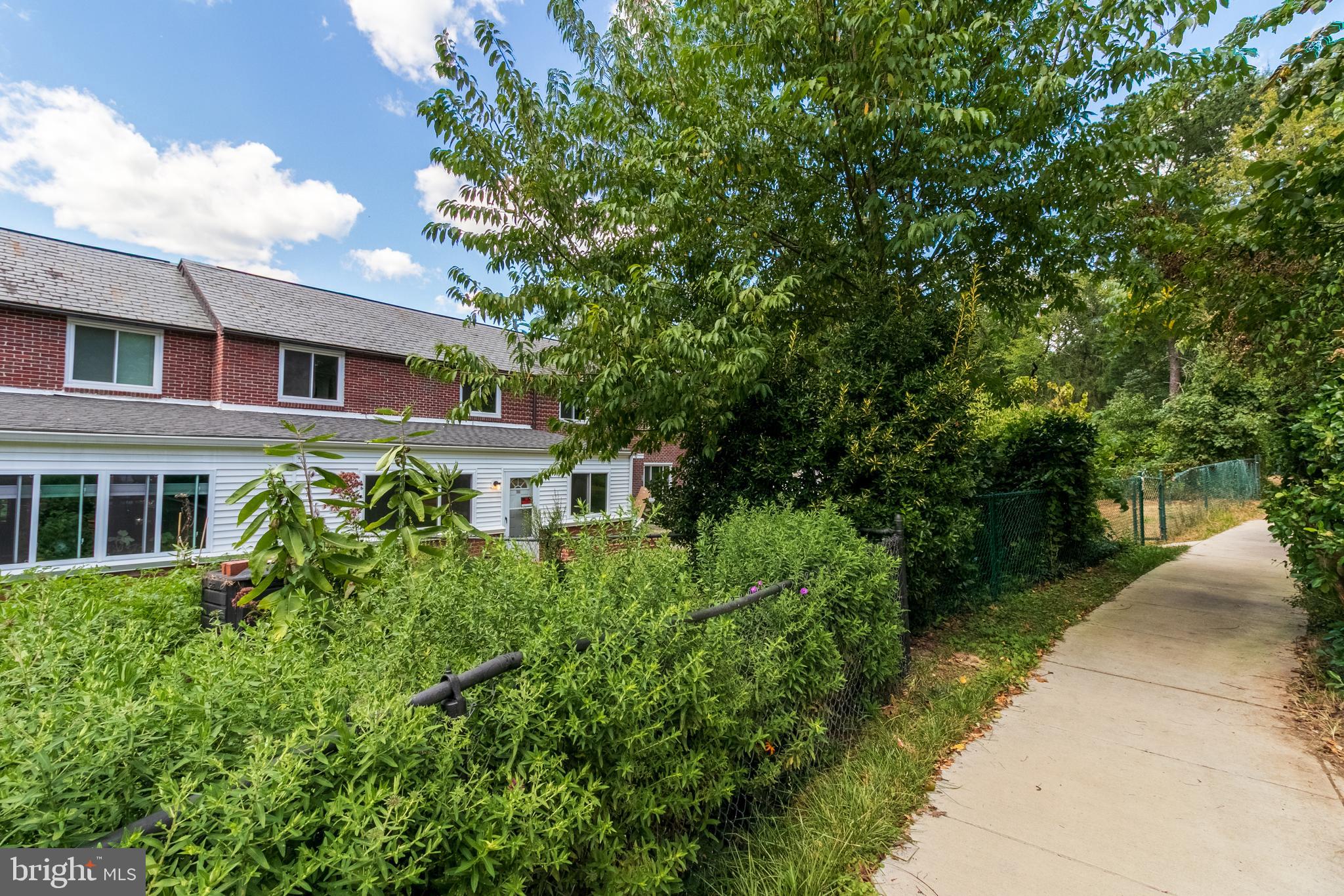 56 Crescent Road Greenbelt, MD 20770 - Photo 27 of 31 Gardenside