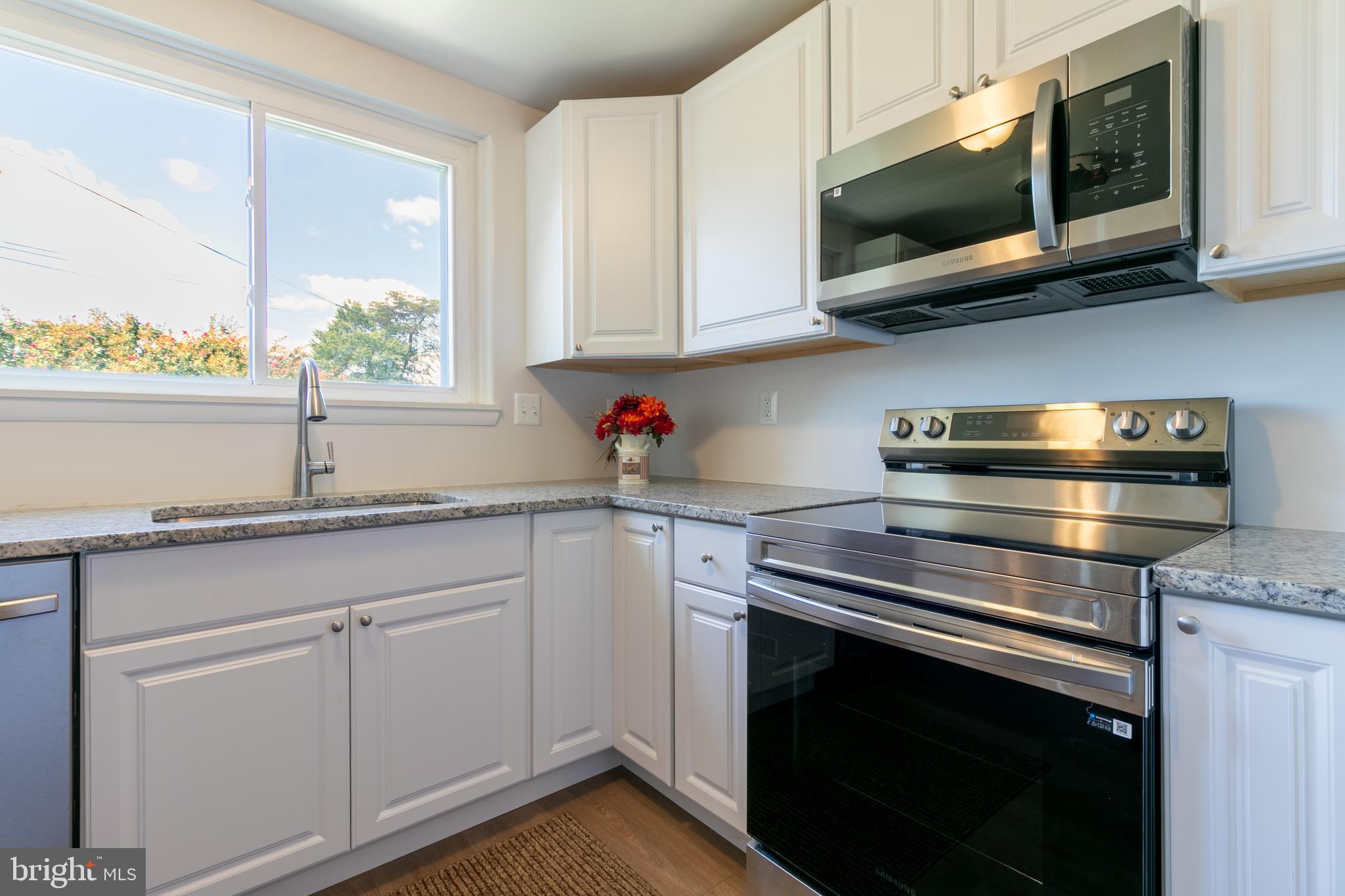 56 Crescent Road Greenbelt, MD 20770 - Photo 4 of 31 kitchen