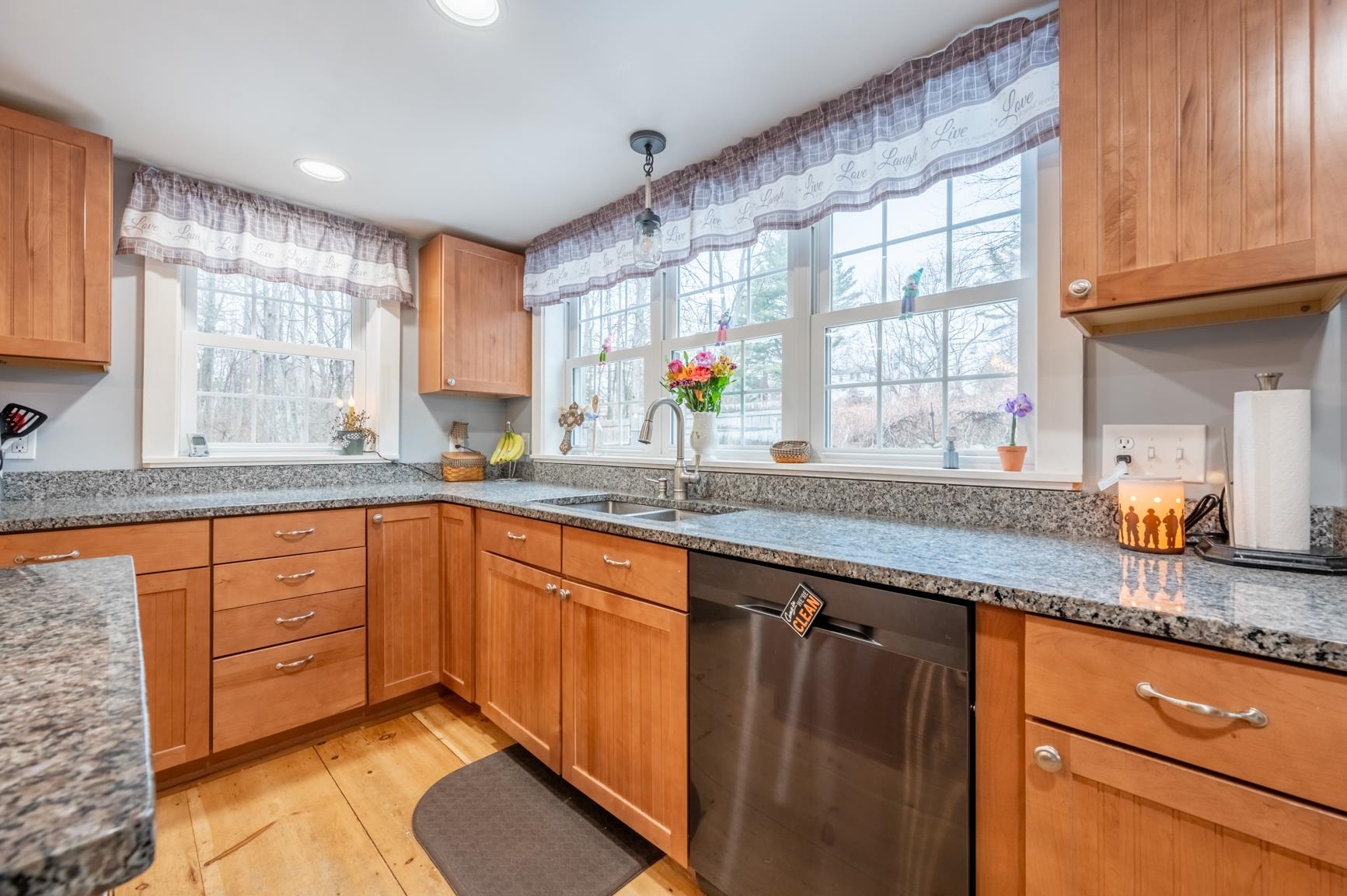 65 Barrett Road New London, NH 03257 - Photo 12 of 54 Gallery Image 12