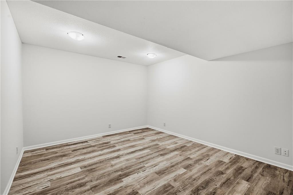 301 Northeast 192nd Terrace Smithville, MO 64089 - Photo 26 of 37 Gallery Image 26