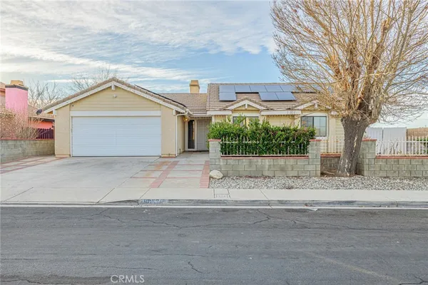 $3,200 | 38659 Angele Trumpet Court, Palmdale, CA 93550