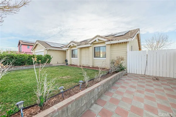 $3,200 | 38659 Angele Trumpet Court, Palmdale, CA 93550