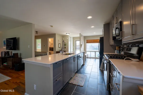$329,900 | 52 Hawthorne Avenue, Albany, NY 12203