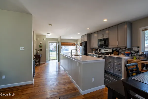 $329,900 | 52 Hawthorne Avenue, Albany, NY 12203