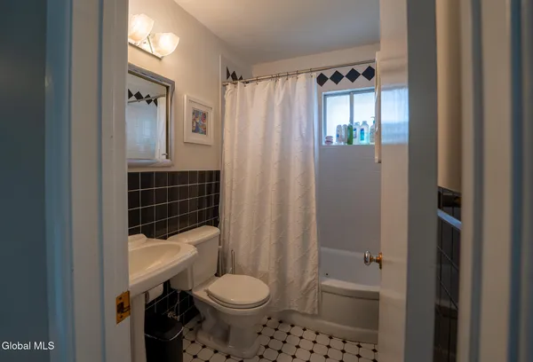 $329,900 | 52 Hawthorne Avenue, Albany, NY 12203