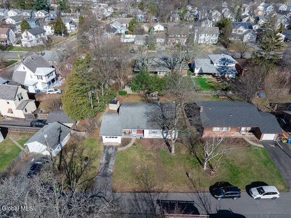 $329,900 | 52 Hawthorne Avenue, Albany, NY 12203