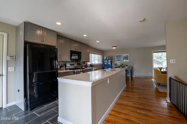 $329,900 | 52 Hawthorne Avenue, Albany, NY 12203
