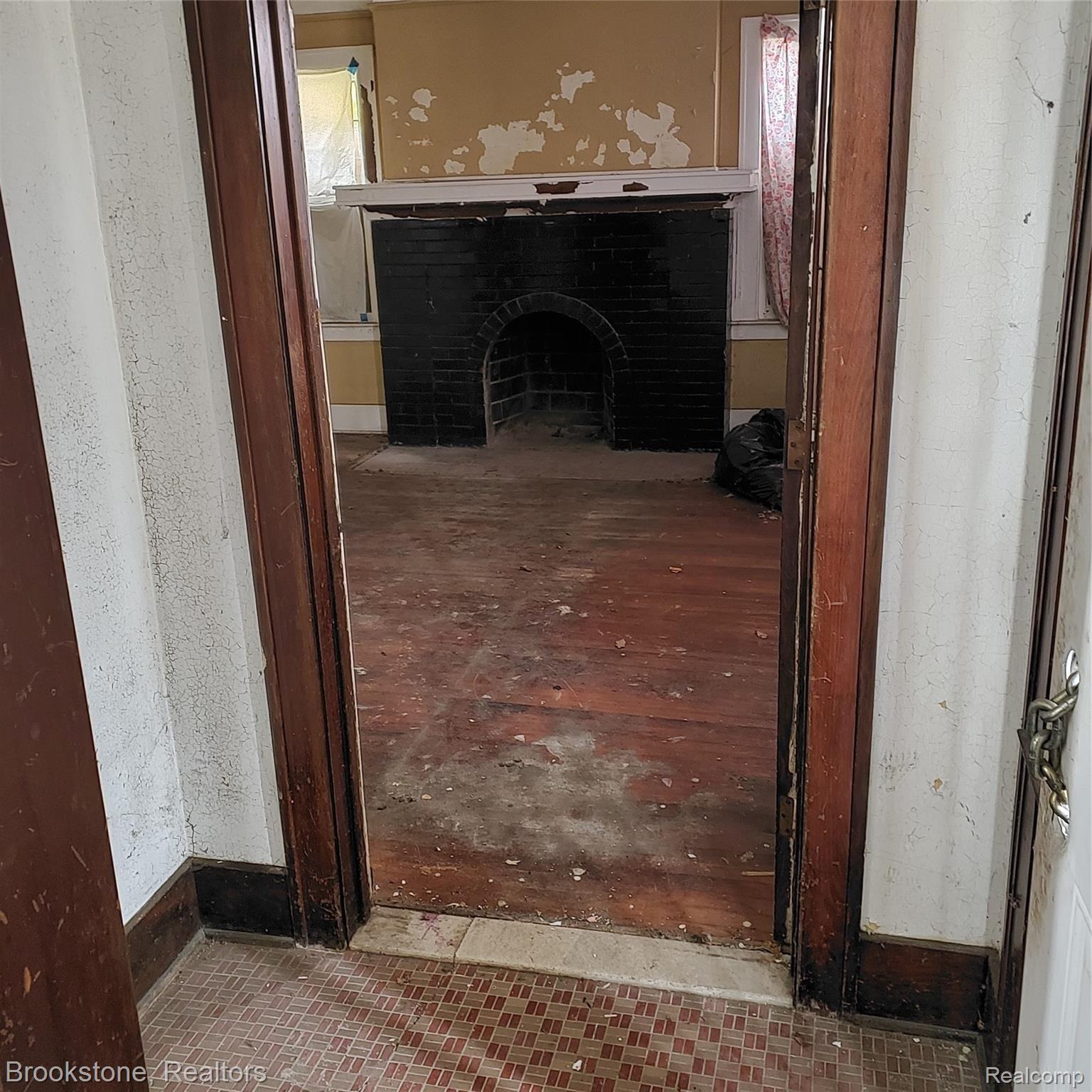 3511 Devonshire Road Detroit, MI 48224 - Photo 8 of 49 20201113_135019.jpg