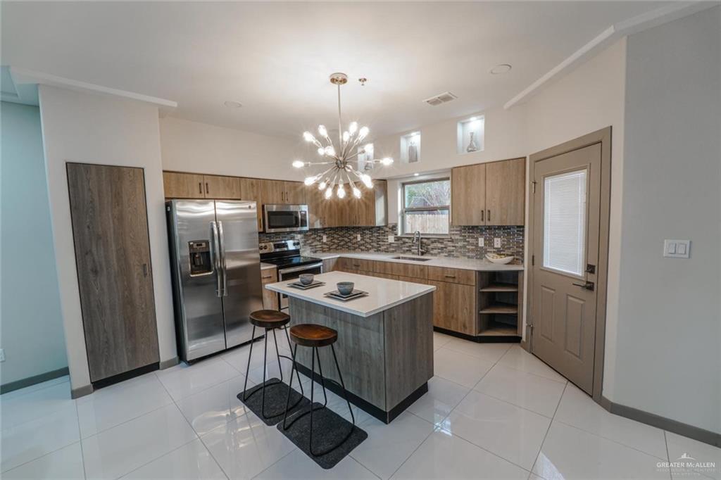 3302 South Sugar Road, Unit H Edinburg, TX 78539 - Photo 3 of 11 Gallery Image 3