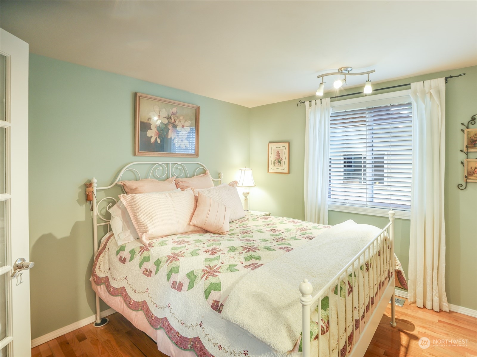 15858 Southeast 116th Street Renton, WA 98059 - Photo 17 of 37 Gallery Image 17