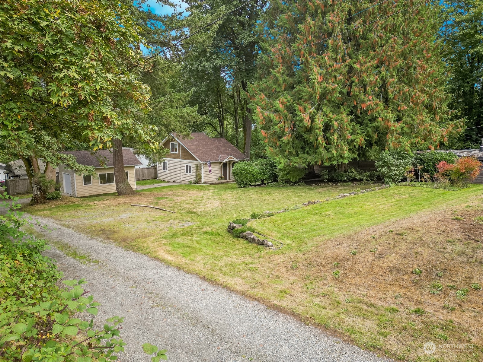 15858 Southeast 116th Street Renton, WA 98059 - Photo 3 of 37 Gallery Image 3