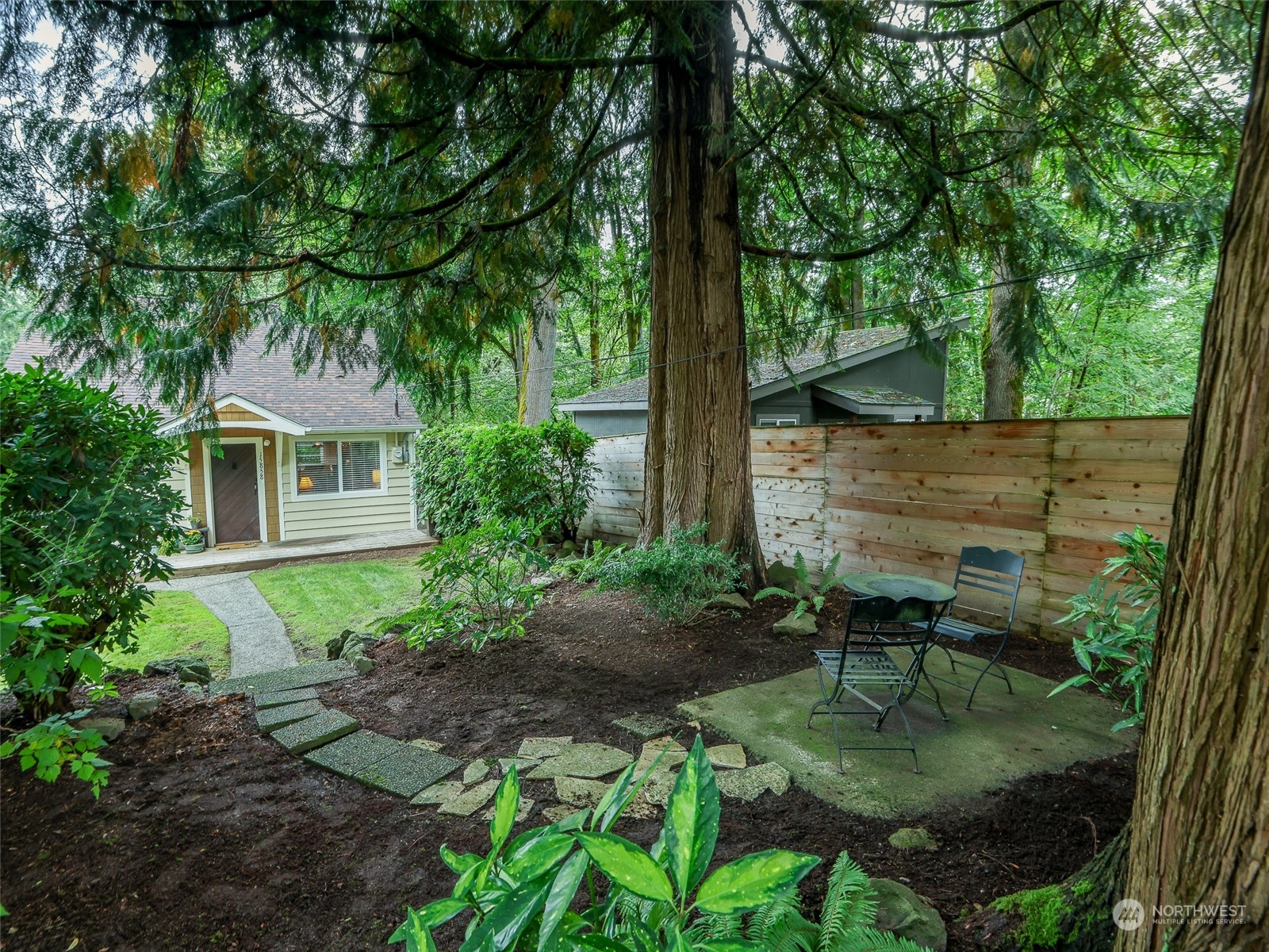 15858 Southeast 116th Street Renton, WA 98059 - Photo 5 of 37 Gallery Image 5