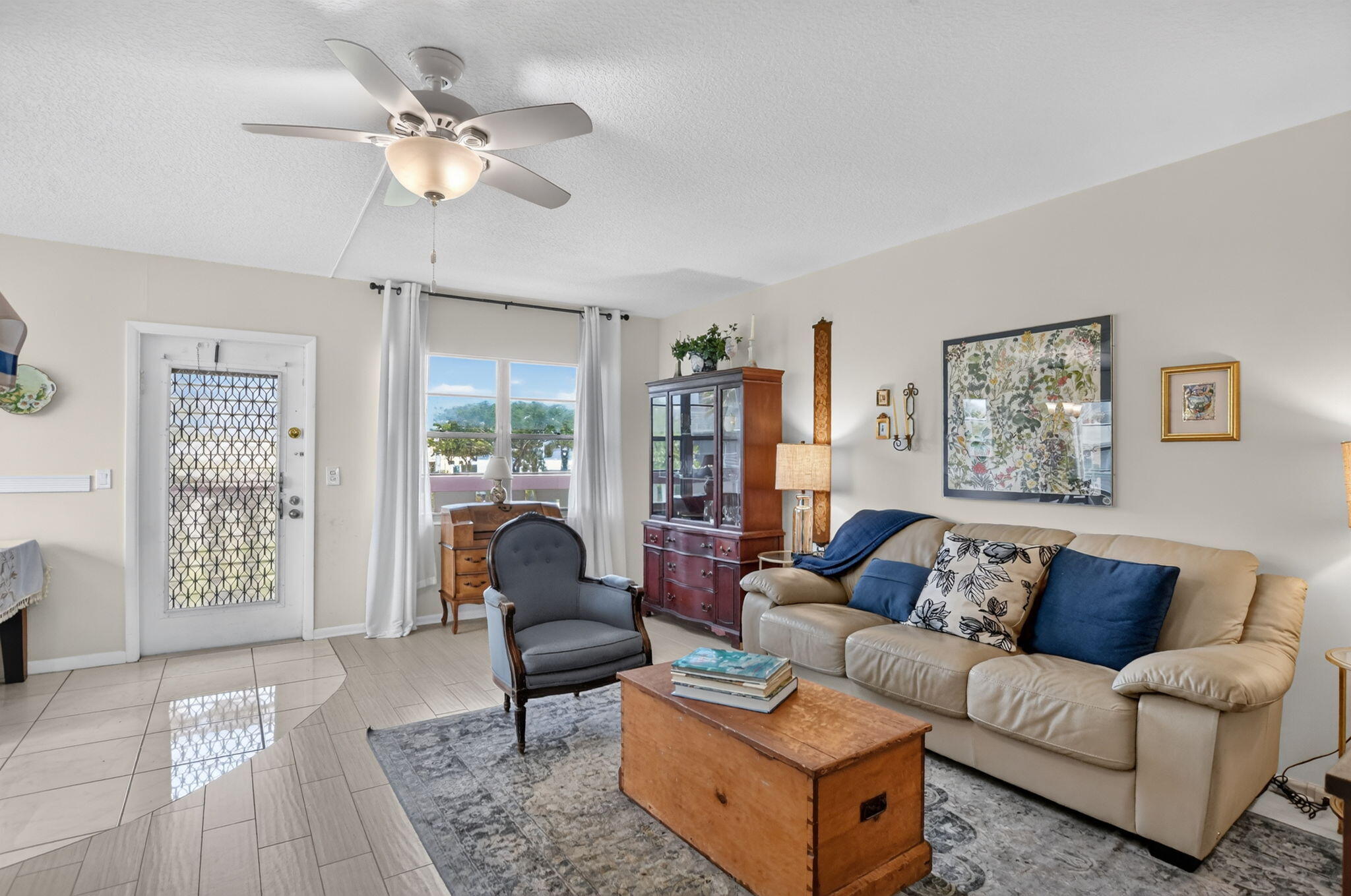 28 Brighton A, Unit 28 Boca Raton, FL 33434 - Photo 6 of 80 6-web-or-mls-DSC_1640