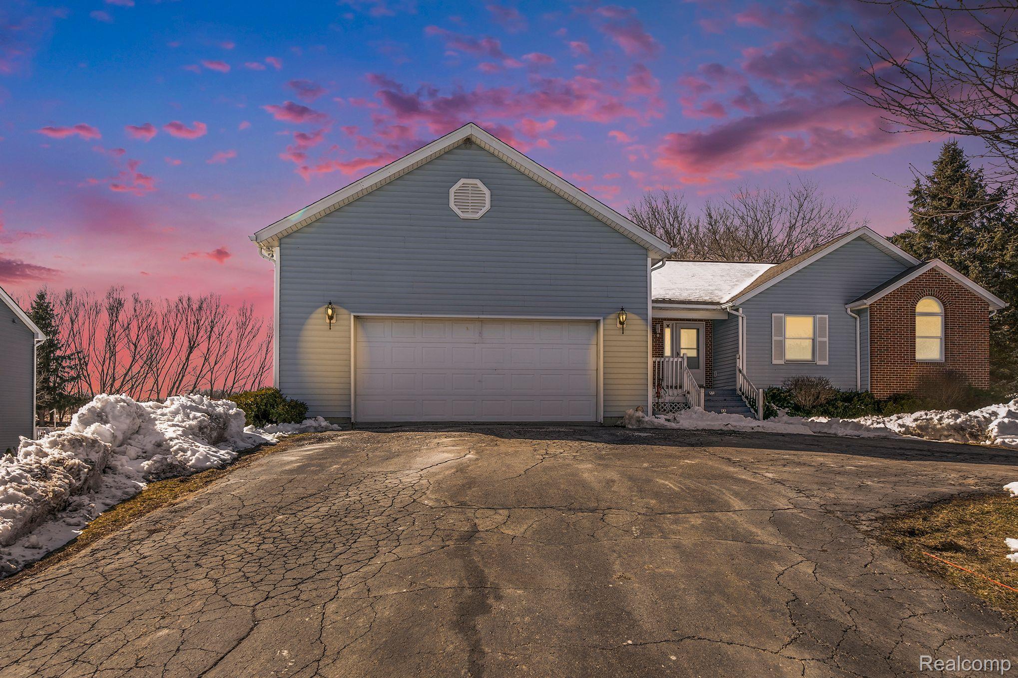 10154 Heather Ridge Court Goodrich, MI 48438 - Photo 22 of 27 Gallery Image 22