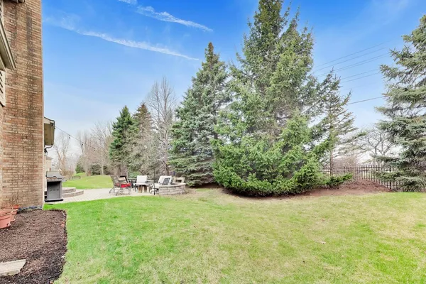 a view of an outdoor space