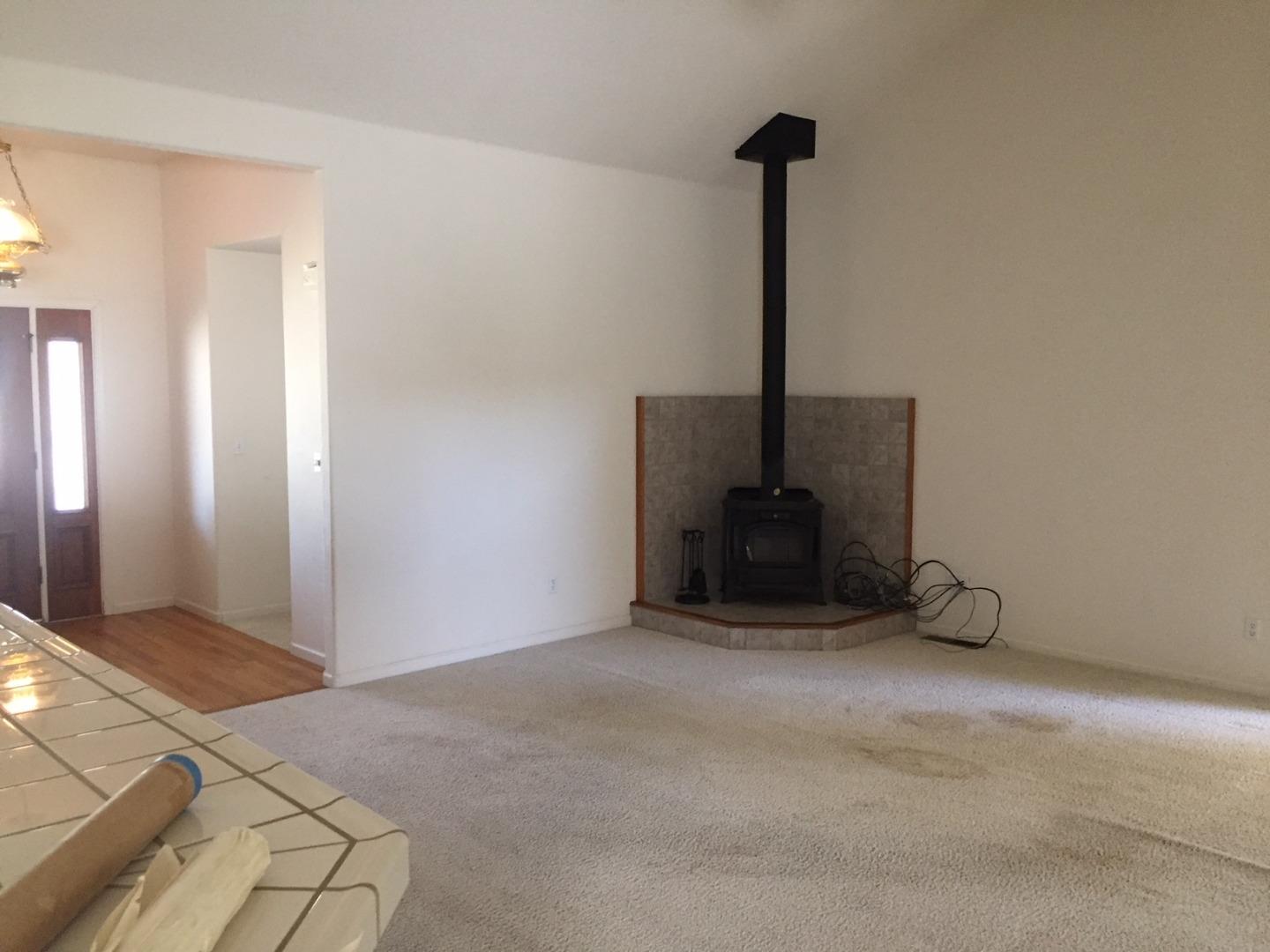 19 Riverside Road Hollister, CA 95023 - Photo 5 of 16 Gallery Image 5