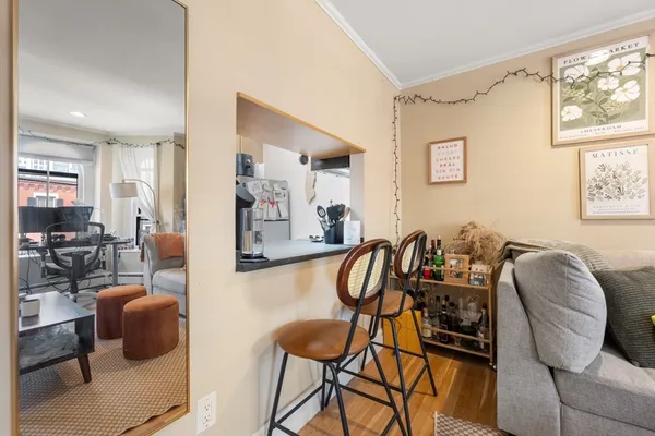 $3,650 | 44 Chandler Street, Unit 8, Boston, MA 02116