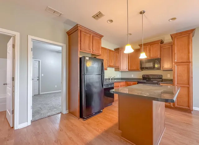 $1,750 | 1988 Greencastle Lane, Tallahassee, FL 32304