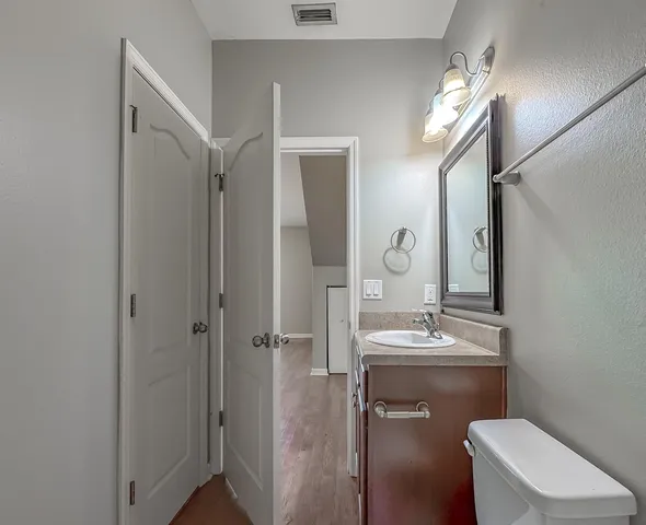 $1,800 | 1988 Greencastle Lane, Tallahassee, FL 32304