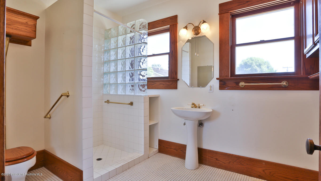 8346 Duarte Road San Gabriel, CA 91775 - Photo 14 of 46 14 - Duarte (8346)