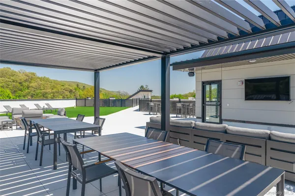$2,700 | 15 Washington Avenue, Unit 414, Suffern, NY 10901