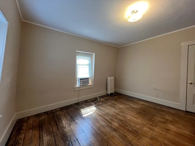 $3,200 | 76 Chestnut Street, Unit 2, Newton, MA 02465