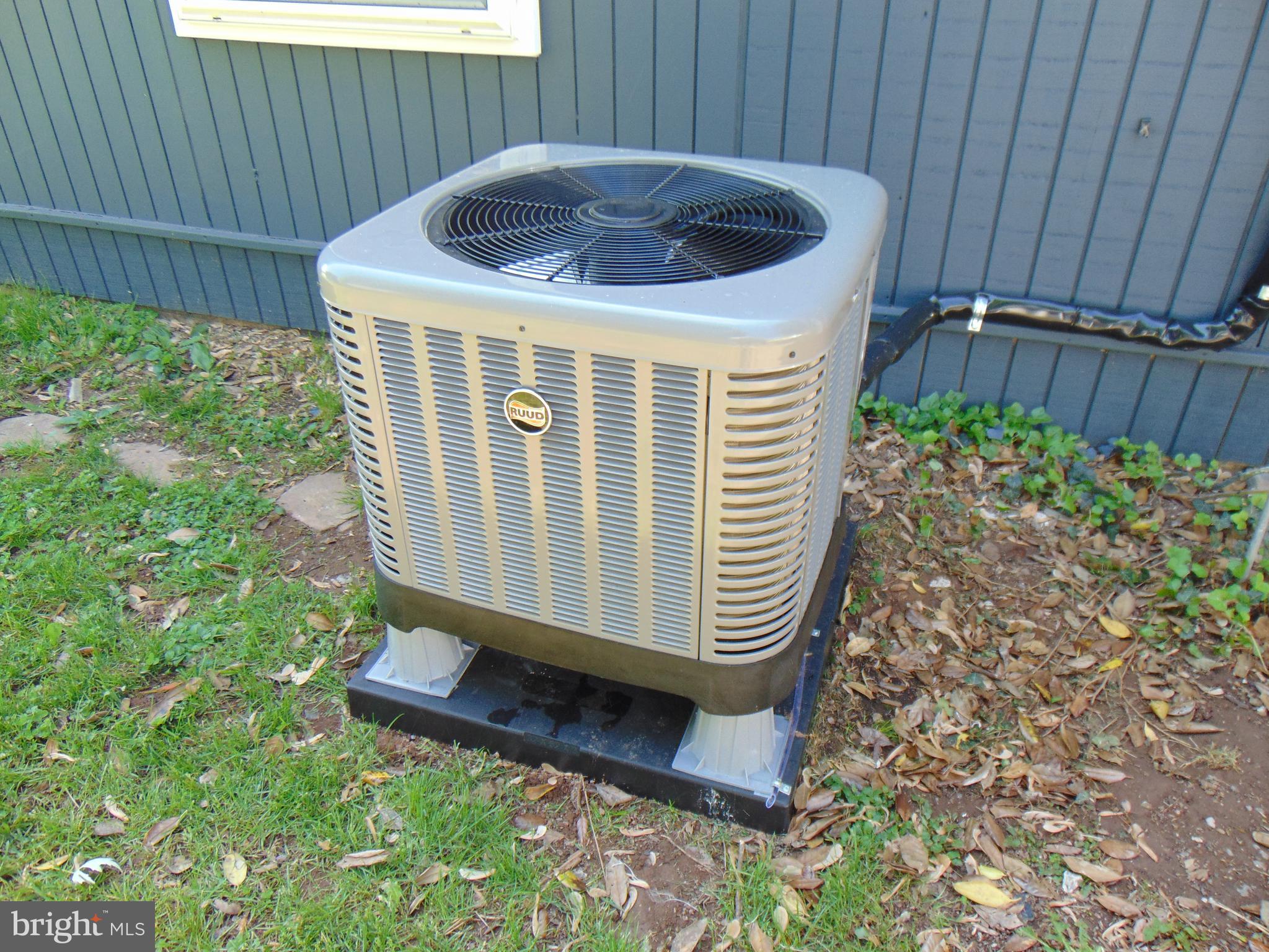 909 Oak Street Frederick, MD 21703 - Photo 29 of 34 New HVAC