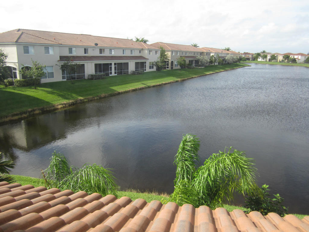 3012 Laurel Ridge Circle Riviera Beach, FL 33404 - Photo 1 of 35 picture perfect